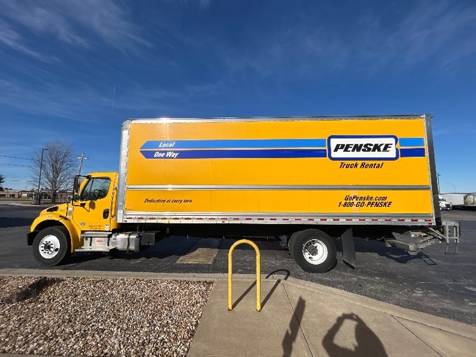 Medium Duty Box Truck-Light and Medium Duty Trucks-Freightliner-2022-M2-Saint Louis-MO-228,872\n\t\tmiles-$ 49,000 - Image 4