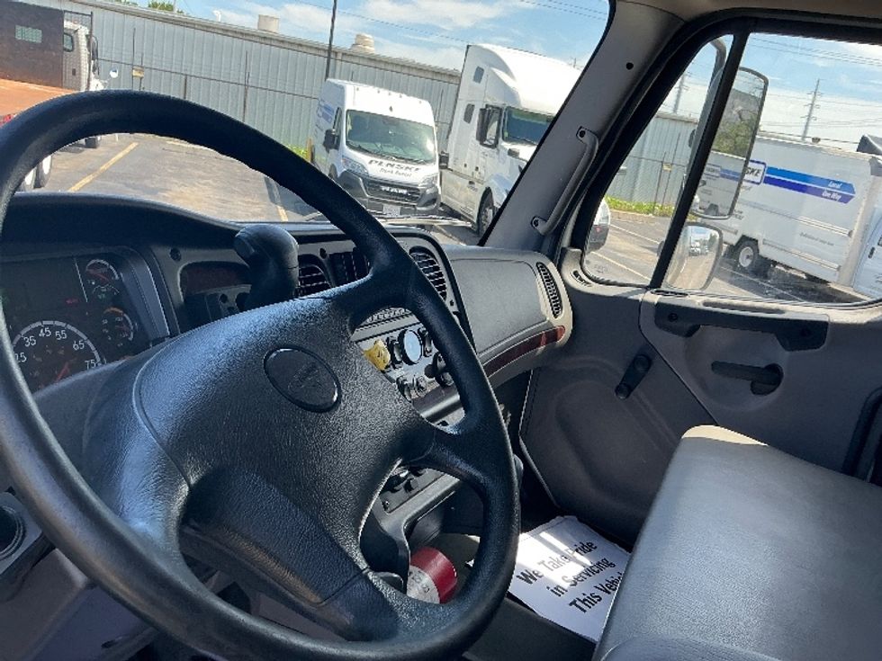 Medium Duty Box Truck-Light and Medium Duty Trucks-Freightliner-2022-M2-Saint Louis-MO-242,740\n\t\tmiles-$ 50,750 - Image 17