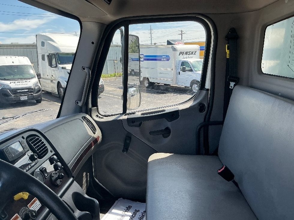 Medium Duty Box Truck-Light and Medium Duty Trucks-Freightliner-2022-M2-Saint Louis-MO-242,740\n\t\tmiles-$ 50,750 - Image 19