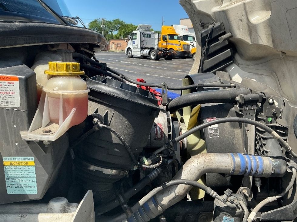 Medium Duty Box Truck-Light and Medium Duty Trucks-Freightliner-2022-M2-Saint Louis-MO-242,740\n\t\tmiles-$ 50,750 - Image 23