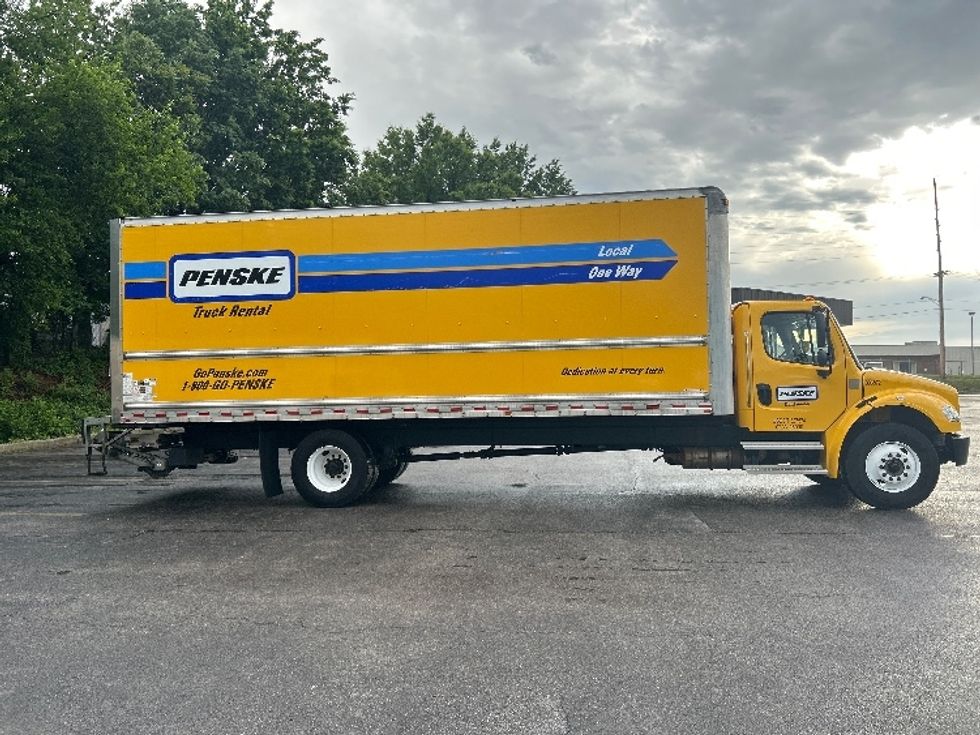 Medium Duty Box Truck-Light and Medium Duty Trucks-Freightliner-2022-M2-Salem-VA-377,688\n\t\tmiles-$ 26,250 - Image 15
