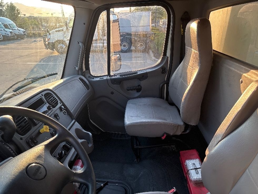 Medium Duty Box Truck-Light and Medium Duty Trucks-Freightliner-2022-M2-Salt Lake City-UT-168,630\n\t\tmiles-$ 69,750 - Image 19