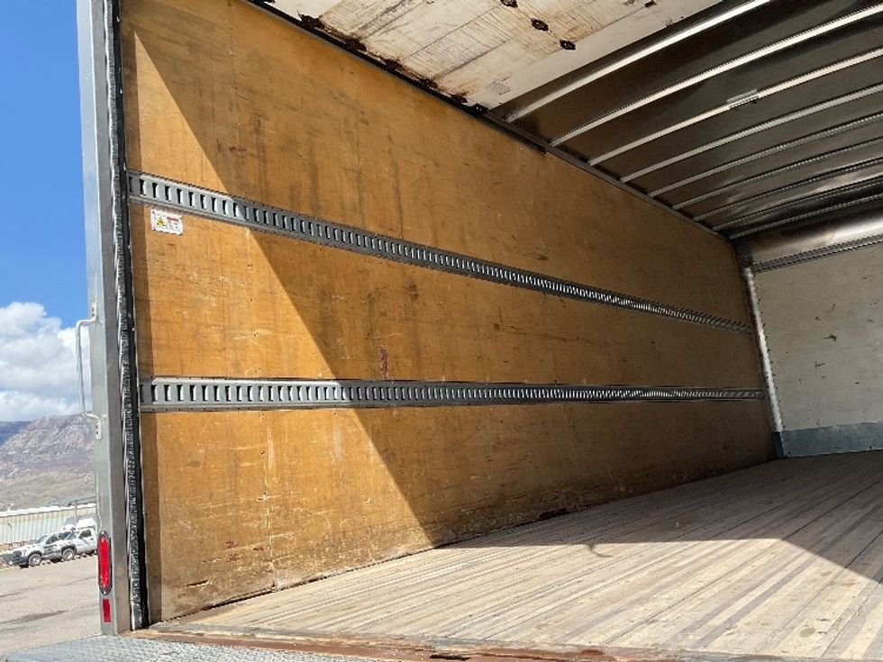 Medium Duty Box Truck-Light and Medium Duty Trucks-Freightliner-2022-M2-Salt Lake City-UT-182,332\n\t\tmiles-$ 62,000 - Image 11