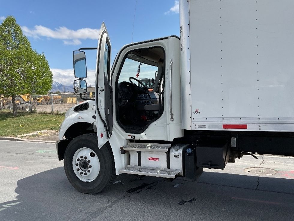 Medium Duty Box Truck-Light and Medium Duty Trucks-Freightliner-2022-M2-Salt Lake City-UT-182,332\n\t\tmiles-$ 62,000 - Image 16