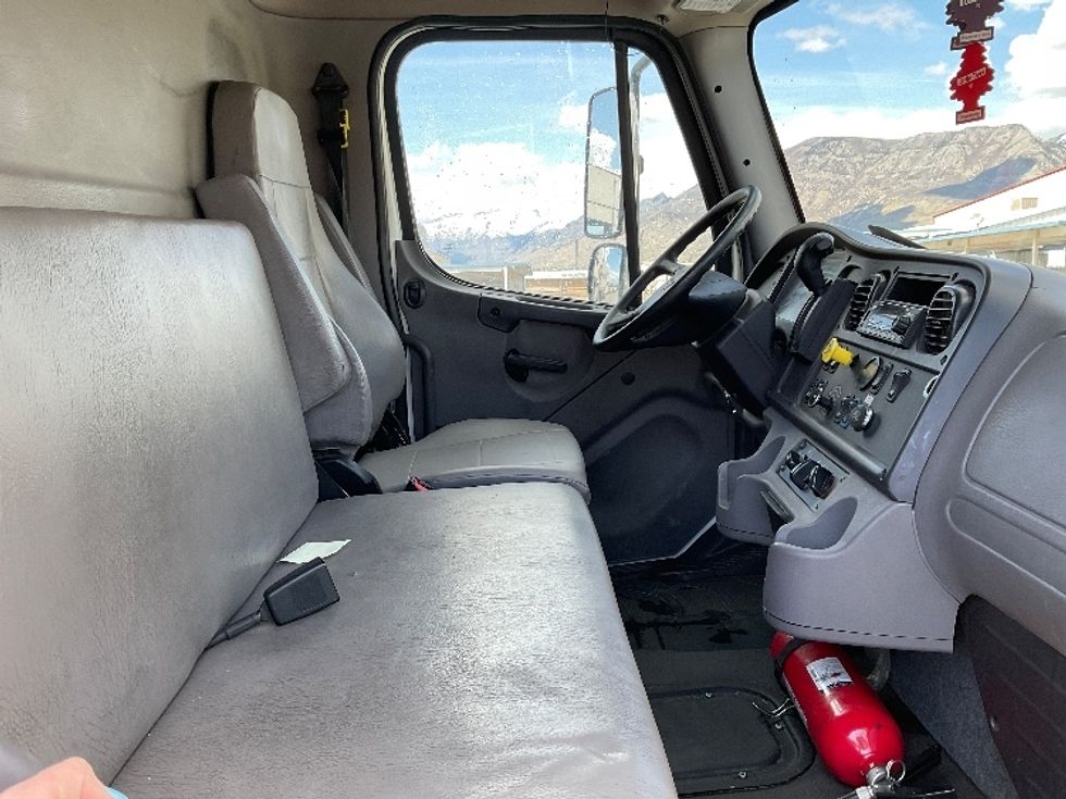 Medium Duty Box Truck-Light and Medium Duty Trucks-Freightliner-2022-M2-Salt Lake City-UT-182,332\n\t\tmiles-$ 62,000 - Image 22