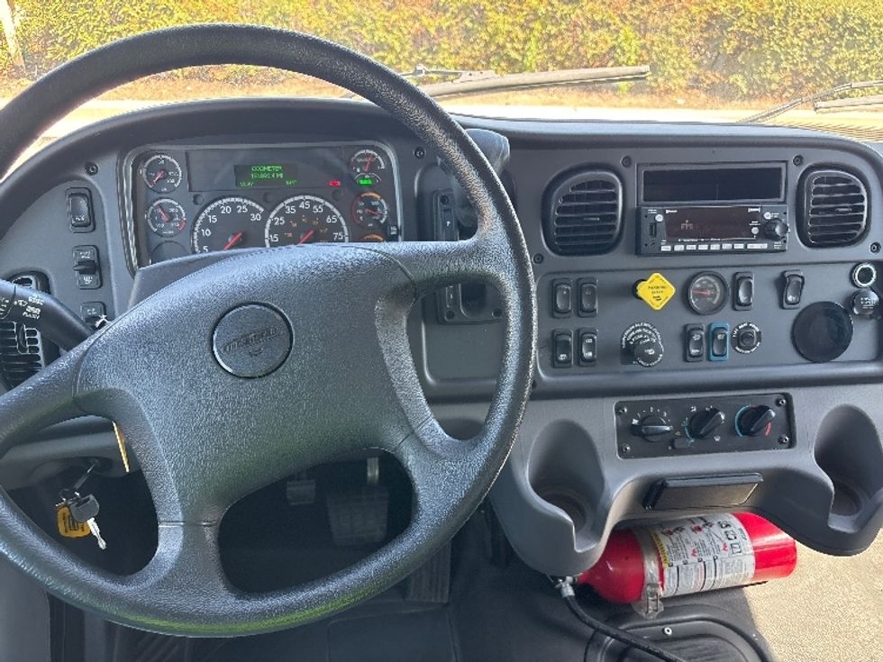 Medium Duty Box Truck-Light and Medium Duty Trucks-Freightliner-2022-M2-Salt Lake City-UT-191,858\n\t\tmiles-$ 65,750 - Image 18