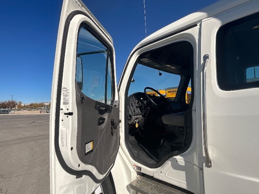 Medium Duty Box Truck-Light and Medium Duty Trucks-Freightliner-2022-M2-Salt Lake City-UT-251,570\n\t\tmiles-$ 54,500 - Image 16
