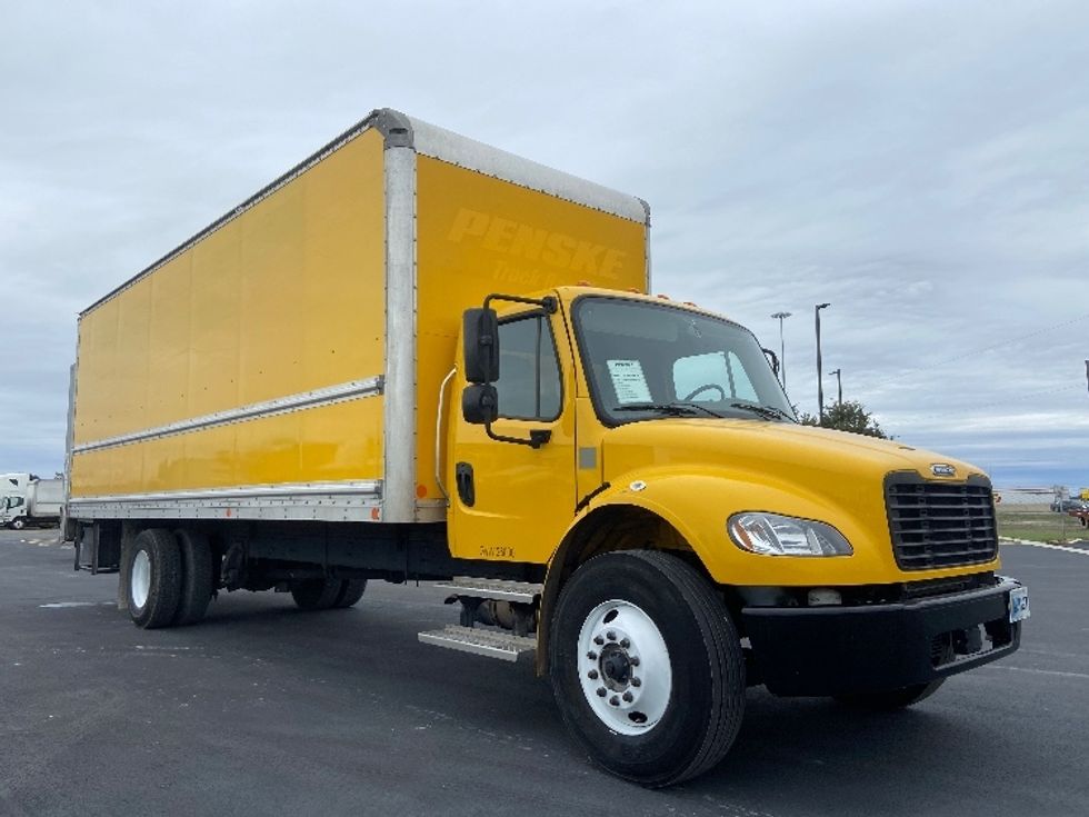 Medium Duty Box Truck-Light and Medium Duty Trucks-Freightliner-2022-M2-San Antonio-TX-101,210\n\t\tmiles-$ 77,000 - Image 1