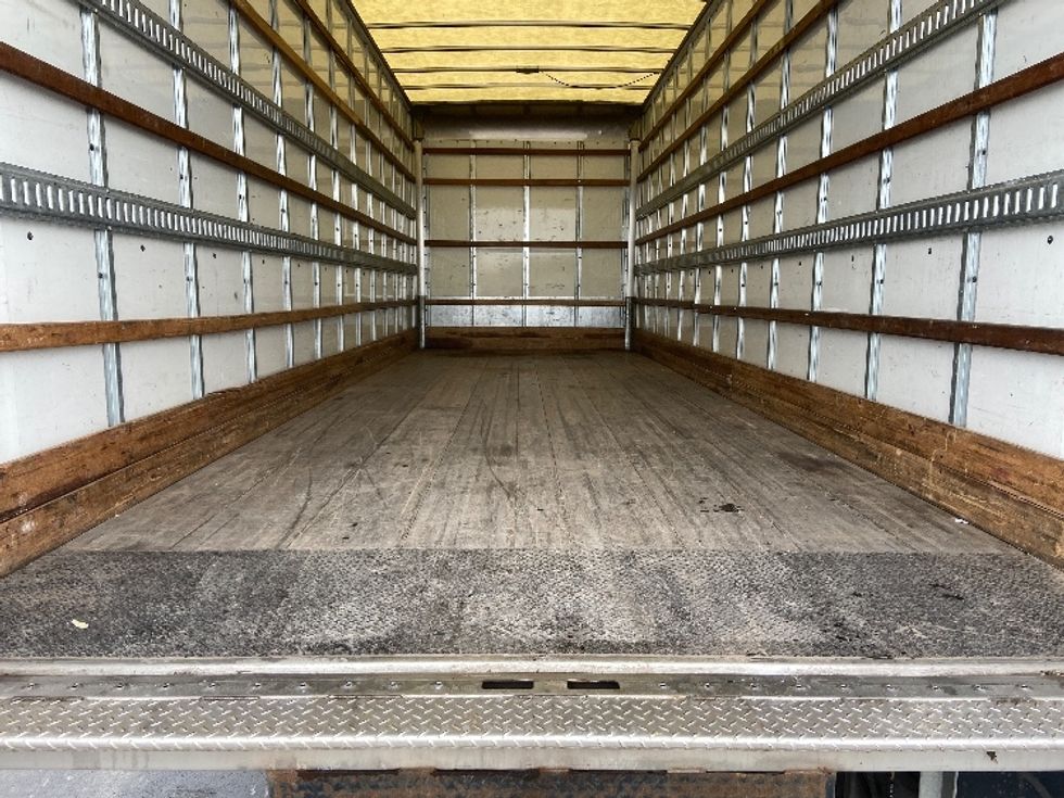 Medium Duty Box Truck-Light and Medium Duty Trucks-Freightliner-2022-M2-San Antonio-TX-101,210\n\t\tmiles-$ 77,000 - Image 10