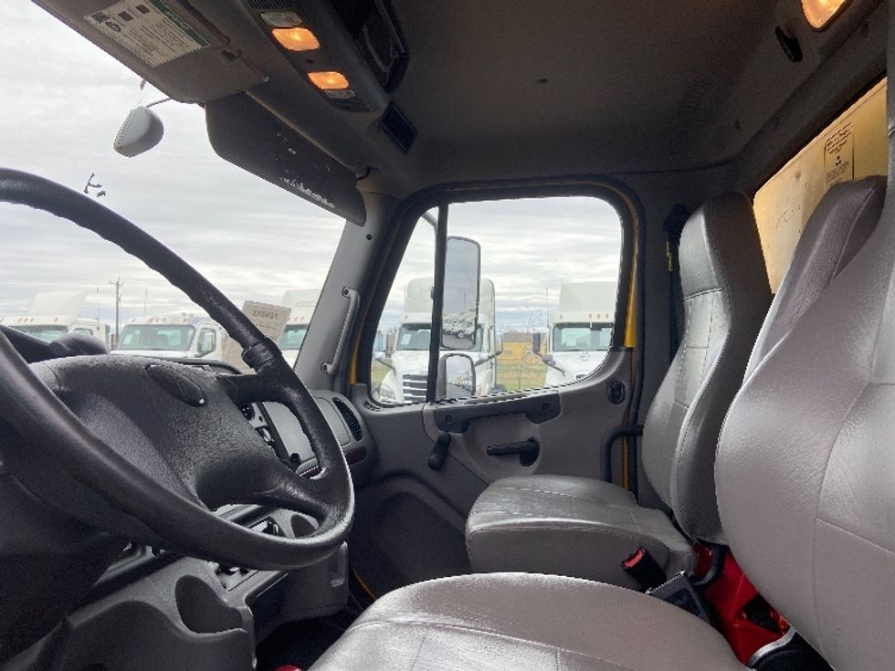 Medium Duty Box Truck-Light and Medium Duty Trucks-Freightliner-2022-M2-San Antonio-TX-101,210\n\t\tmiles-$ 77,000 - Image 19