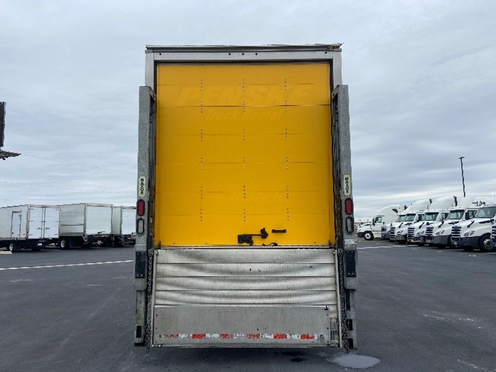 Medium Duty Box Truck-Light and Medium Duty Trucks-Freightliner-2022-M2-San Antonio-TX-101,210\n\t\tmiles-$ 77,000 - Image 7