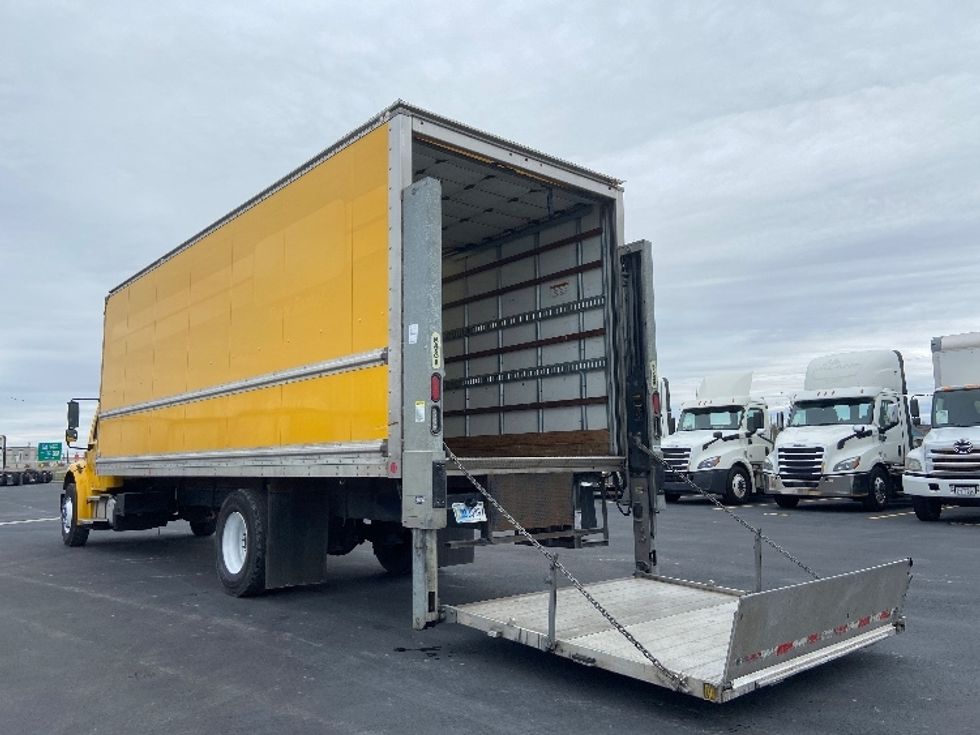 Medium Duty Box Truck-Light and Medium Duty Trucks-Freightliner-2022-M2-San Antonio-TX-101,210\n\t\tmiles-$ 77,000 - Image 9