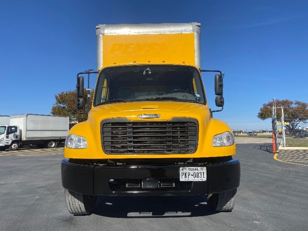 Medium Duty Box Truck-Light and Medium Duty Trucks-Freightliner-2022-M2-San Antonio-TX-117,261\n\t\tmiles-$ 74,250 - Image 2