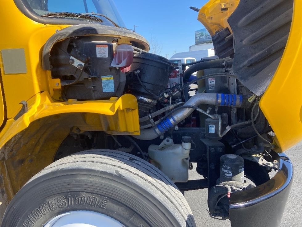 Medium Duty Box Truck-Light and Medium Duty Trucks-Freightliner-2022-M2-San Antonio-TX-117,261\n\t\tmiles-$ 74,250 - Image 23