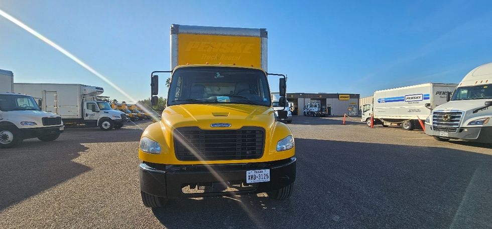Medium Duty Box Truck-Light and Medium Duty Trucks-Freightliner-2022-M2-San Antonio-TX-120,086\n\t\tmiles-$ 73,750 - Image 2