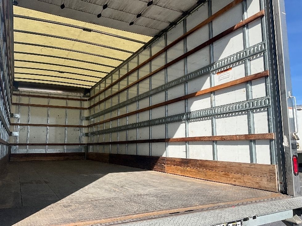 Medium Duty Box Truck-Light and Medium Duty Trucks-Freightliner-2022-M2-San Antonio-TX-163,151\n\t\tmiles-$ 67,000 - Image 12