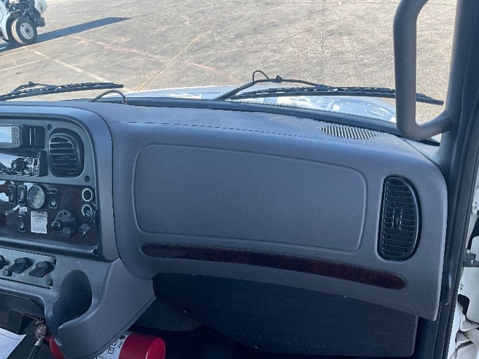 Medium Duty Box Truck-Light and Medium Duty Trucks-Freightliner-2022-M2-San Antonio-TX-163,151\n\t\tmiles-$ 67,000 - Image 21