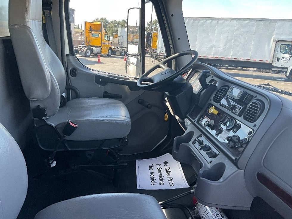 Medium Duty Box Truck-Light and Medium Duty Trucks-Freightliner-2022-M2-San Antonio-TX-163,151\n\t\tmiles-$ 67,000 - Image 22