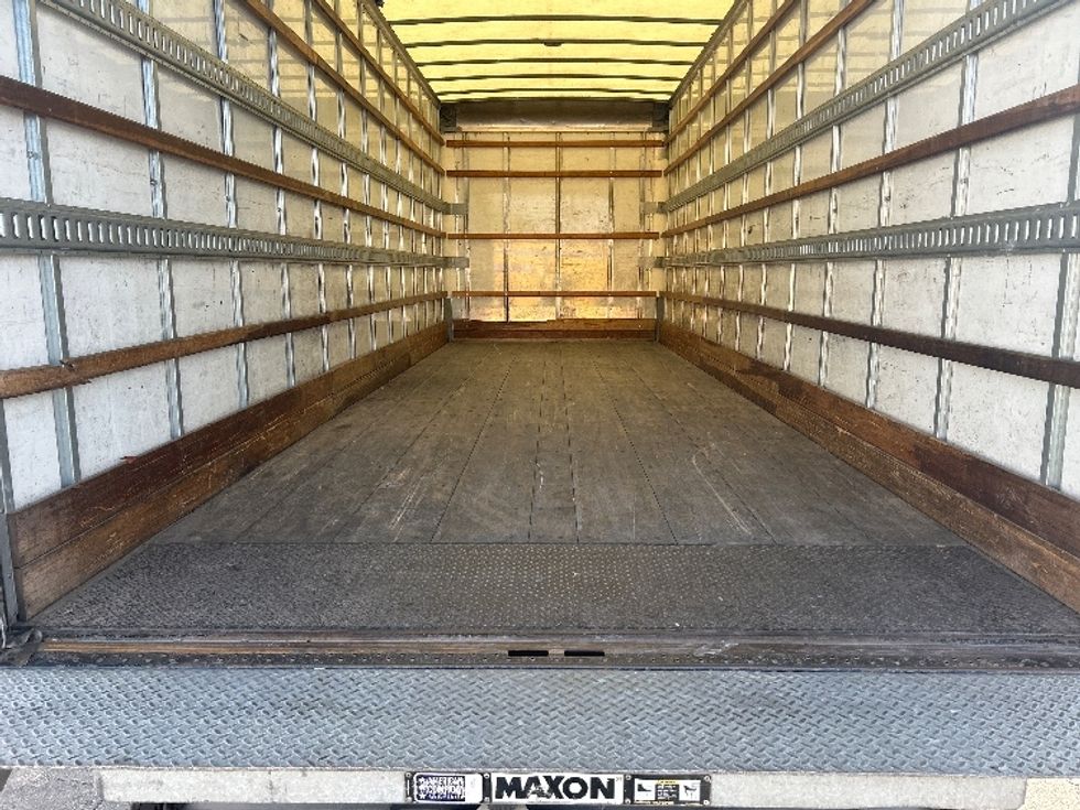 Medium Duty Box Truck-Light and Medium Duty Trucks-Freightliner-2022-M2-San Antonio-TX-208,993\n\t\tmiles-$ 55,750 - Image 10