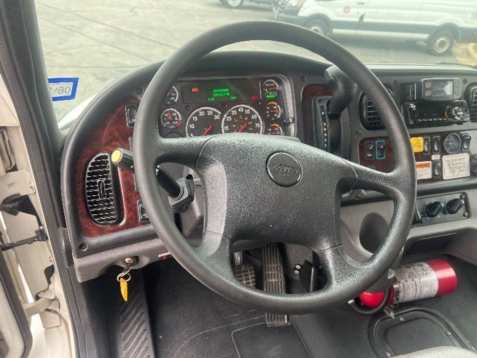 Medium Duty Box Truck-Light and Medium Duty Trucks-Freightliner-2022-M2-San Antonio-TX-239,420\n\t\tmiles-$ 51,500 - Image 17