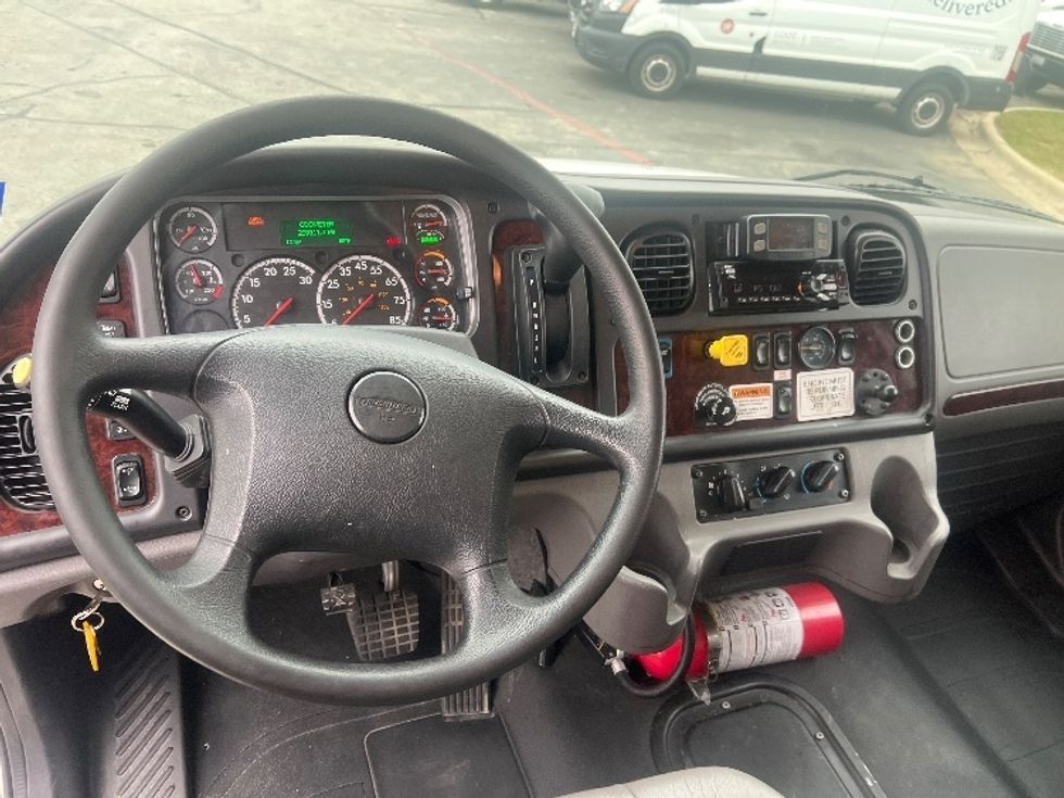 Medium Duty Box Truck-Light and Medium Duty Trucks-Freightliner-2022-M2-San Antonio-TX-239,420\n\t\tmiles-$ 51,500 - Image 18