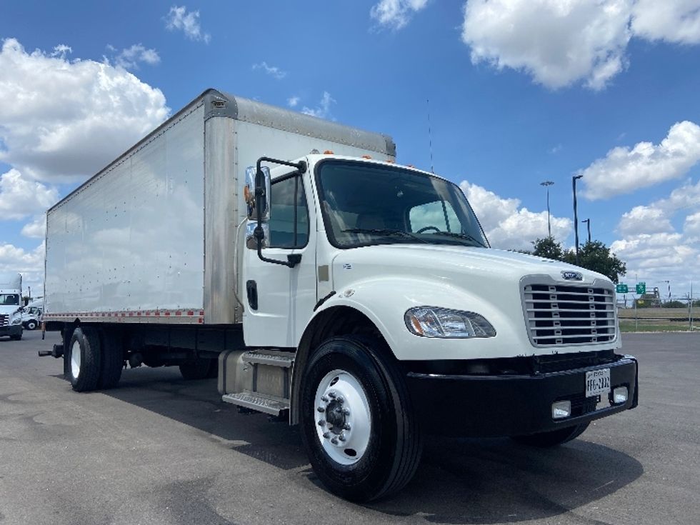 Medium Duty Box Truck-Light and Medium Duty Trucks-Freightliner-2022-M2-San Antonio-TX-322,717\n\t\tmiles-$ 27,000 - Image 1