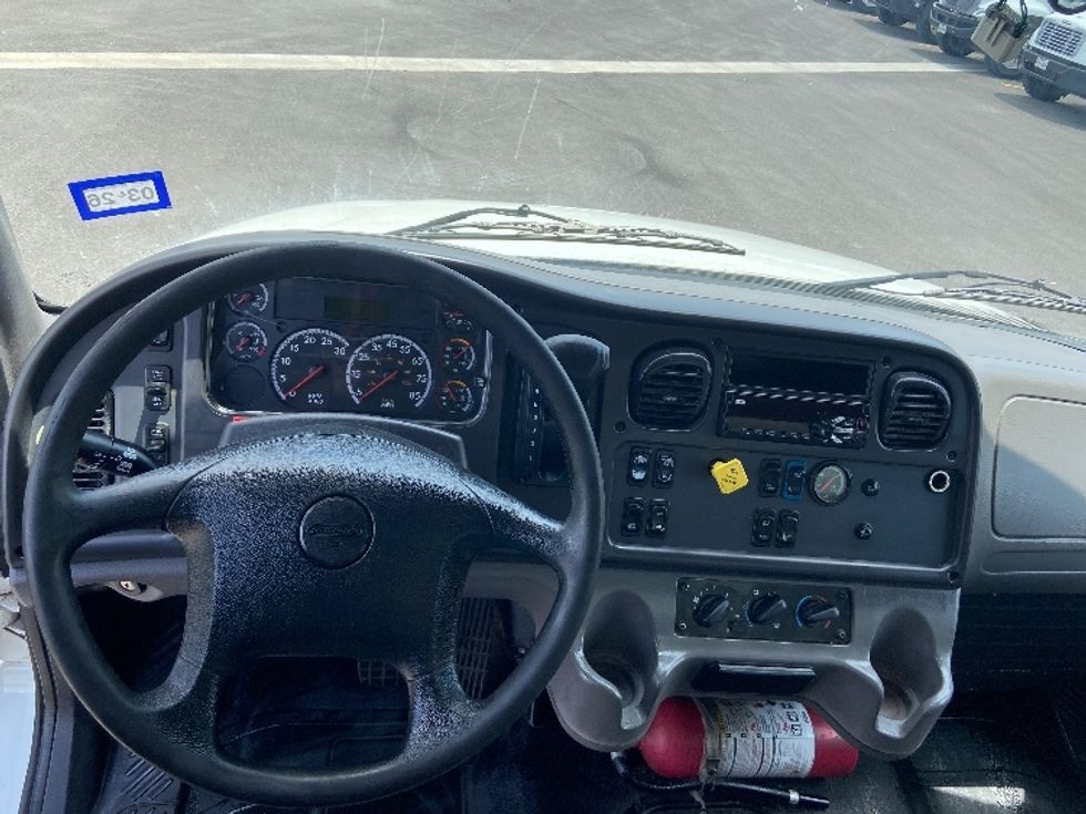 Medium Duty Box Truck-Light and Medium Duty Trucks-Freightliner-2022-M2-San Antonio-TX-322,717\n\t\tmiles-$ 27,000 - Image 18