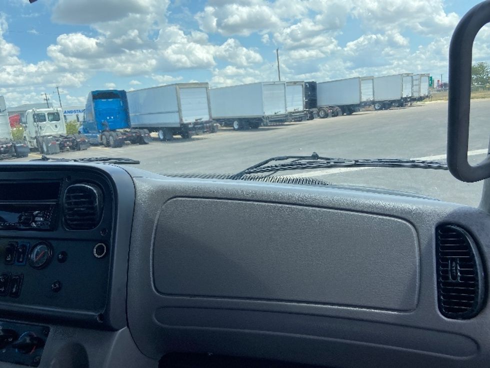 Medium Duty Box Truck-Light and Medium Duty Trucks-Freightliner-2022-M2-San Antonio-TX-322,717\n\t\tmiles-$ 27,000 - Image 21