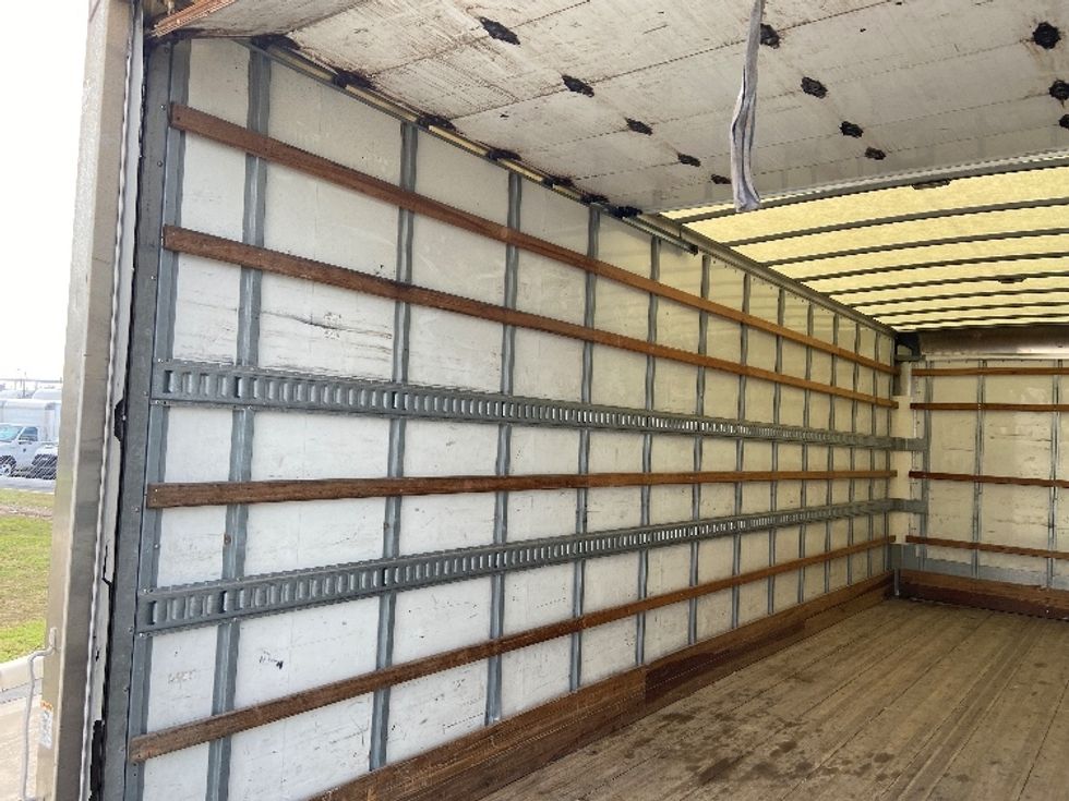 Medium Duty Box Truck-Light and Medium Duty Trucks-Freightliner-2022-M2-San Antonio-TX-99,900\n\t\tmiles-$ 77,250 - Image 11