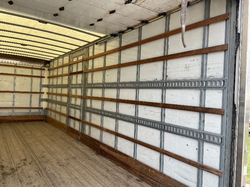 Medium Duty Box Truck-Light and Medium Duty Trucks-Freightliner-2022-M2-San Antonio-TX-99,900\n\t\tmiles-$ 77,250 - Image 12