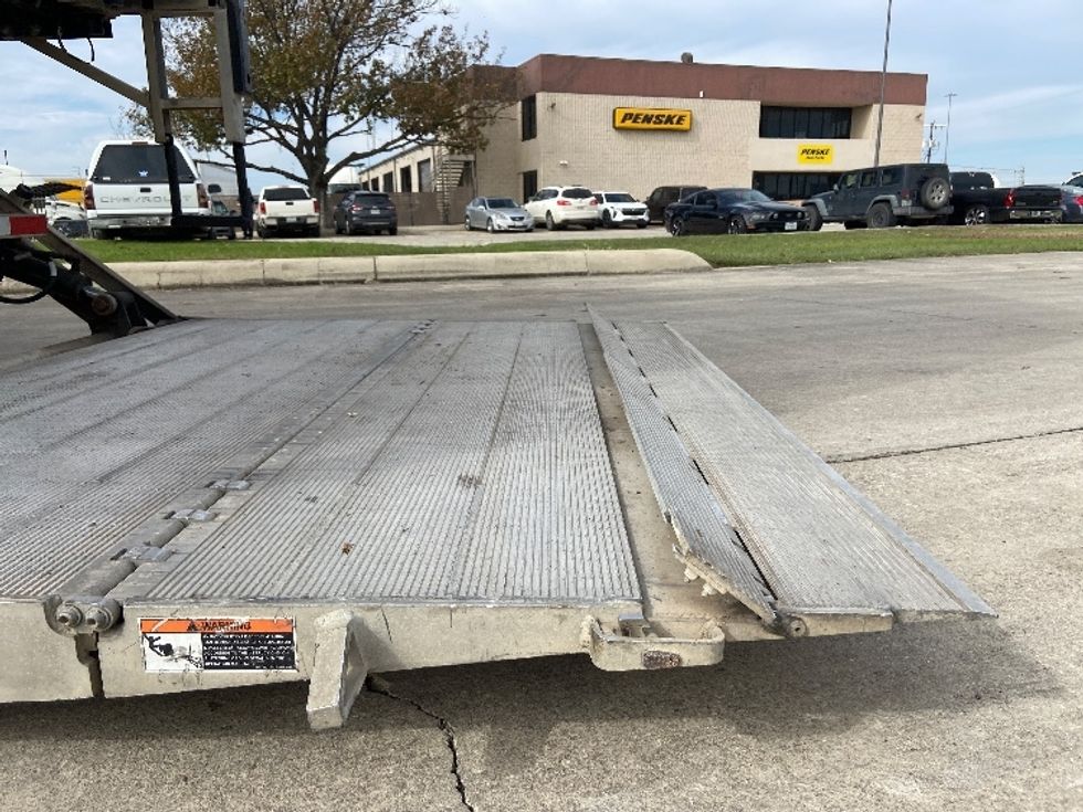 Medium Duty Box Truck-Light and Medium Duty Trucks-Freightliner-2022-M2-San Antonio-TX-99,900\n\t\tmiles-$ 77,250 - Image 25