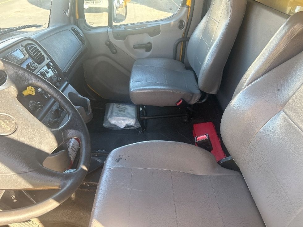 Medium Duty Box Truck-Light and Medium Duty Trucks-Freightliner-2022-M2-Santa Ana-CA-77,834\n\t\tmiles-$ 80,250 - Image 19