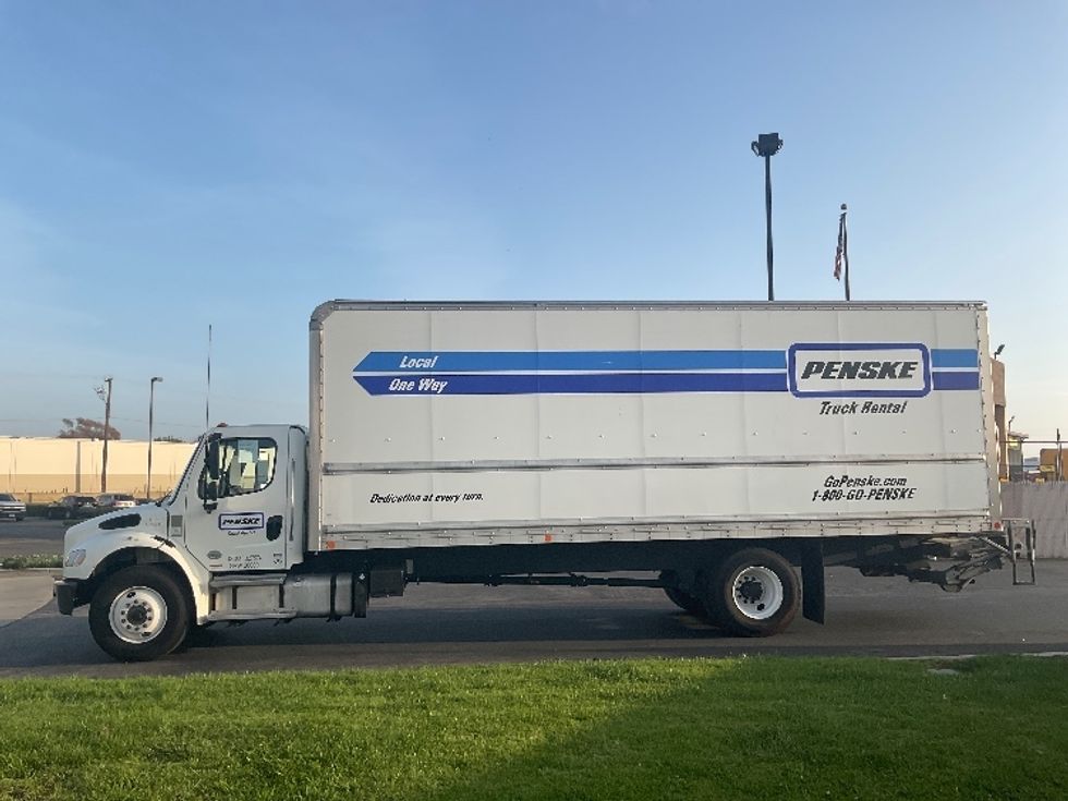 Medium Duty Box Truck-Light and Medium Duty Trucks-Freightliner-2022-M2-Santa Ana-CA-91,240\n\t\tmiles-$ 81,000 - Image 4