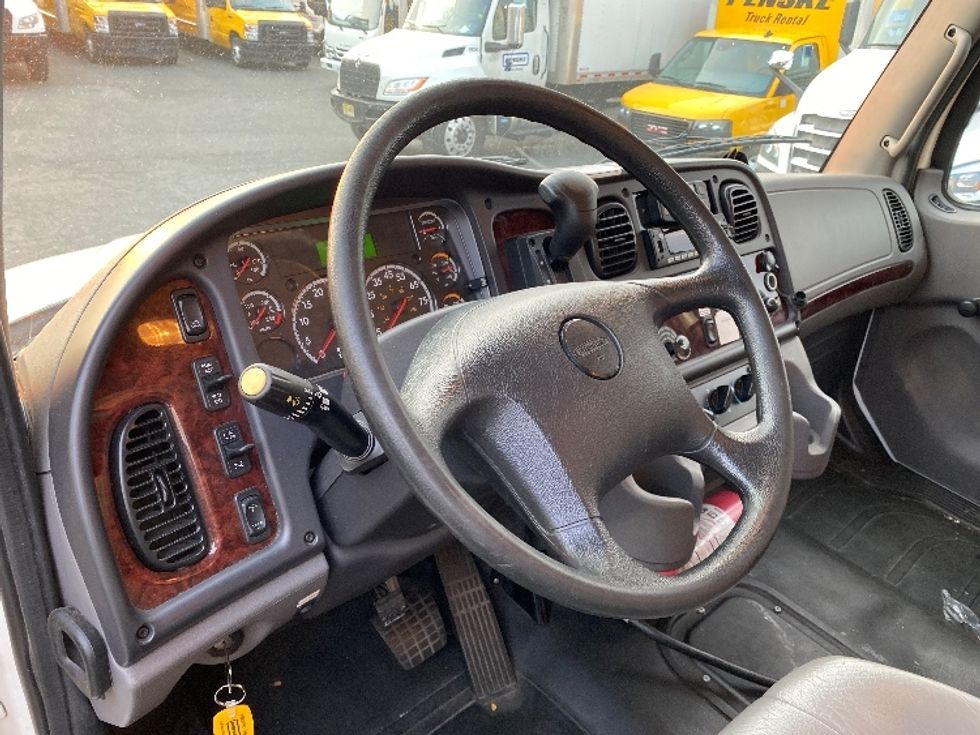 Medium Duty Box Truck-Light and Medium Duty Trucks-Freightliner-2022-M2-Seattle-WA-92,257\n\t\tmiles-$ 79,250 - Image 17