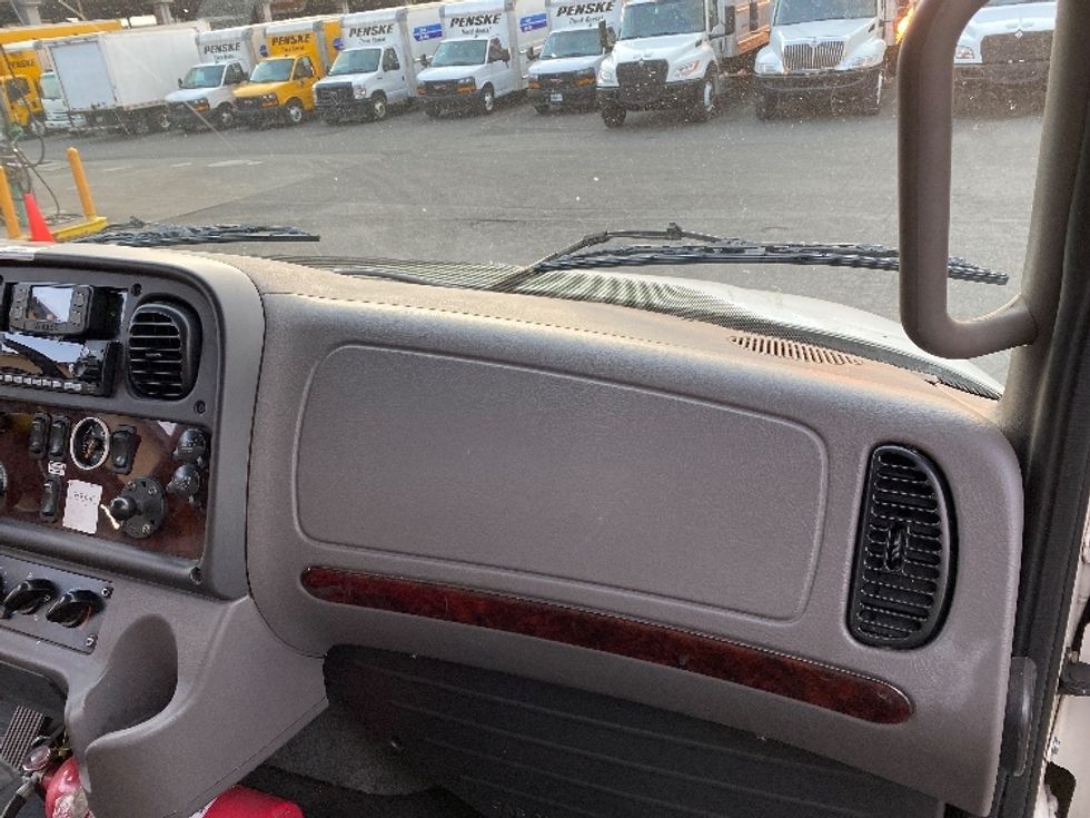 Medium Duty Box Truck-Light and Medium Duty Trucks-Freightliner-2022-M2-Seattle-WA-92,257\n\t\tmiles-$ 79,250 - Image 21