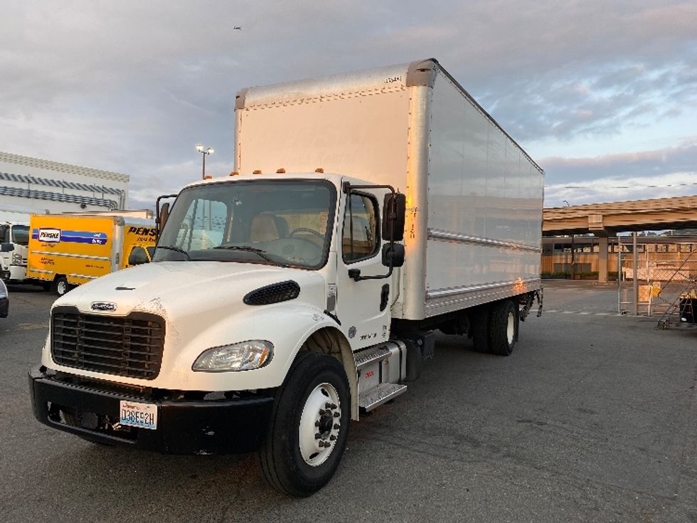 Medium Duty Box Truck-Light and Medium Duty Trucks-Freightliner-2022-M2-Seattle-WA-92,257\n\t\tmiles-$ 79,250 - Image 3
