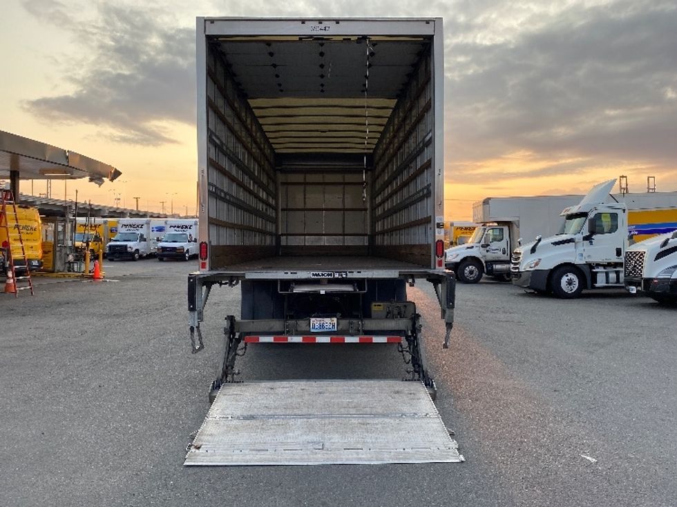 Medium Duty Box Truck-Light and Medium Duty Trucks-Freightliner-2022-M2-Seattle-WA-92,257\n\t\tmiles-$ 79,250 - Image 9