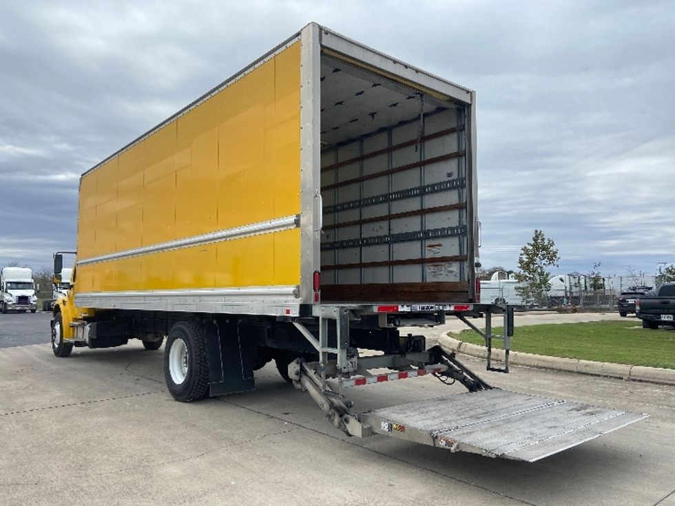 Medium Duty Box Truck-Light and Medium Duty Trucks-Freightliner-2022-M2-Selma-TX-110,584\n\t\tmiles-$ 75,250 - Image 9