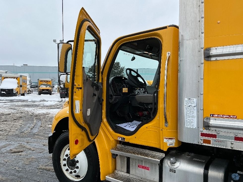 Medium Duty Box Truck-Light and Medium Duty Trucks-Freightliner-2022-M2-South Bend-IN-64,003\n\t\tmiles-$ 80,500 - Image 16