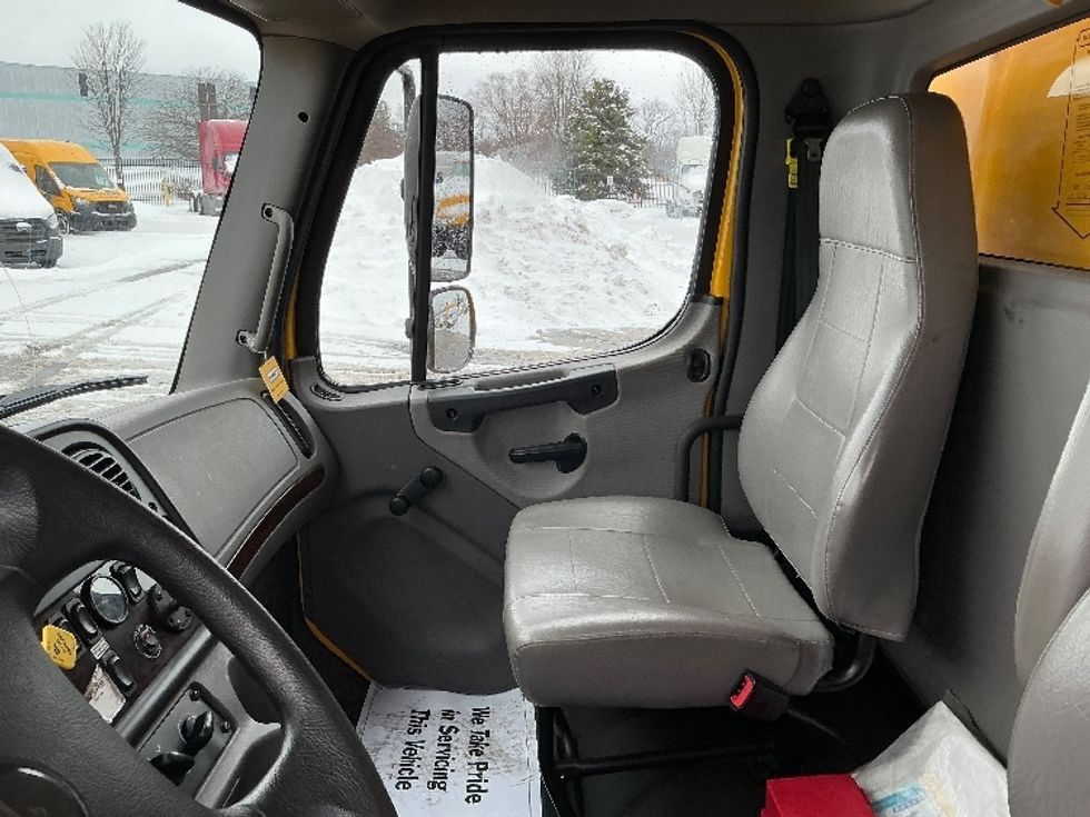 Medium Duty Box Truck-Light and Medium Duty Trucks-Freightliner-2022-M2-South Bend-IN-64,003\n\t\tmiles-$ 80,500 - Image 19