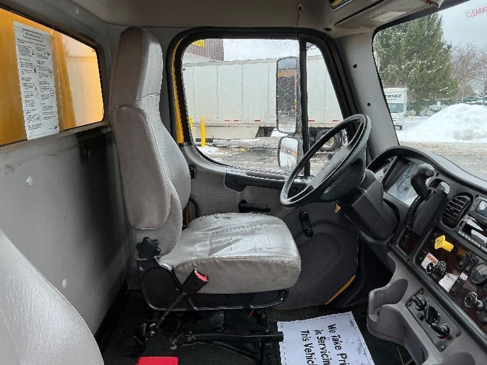 Medium Duty Box Truck-Light and Medium Duty Trucks-Freightliner-2022-M2-South Bend-IN-64,003\n\t\tmiles-$ 80,500 - Image 22