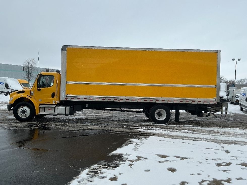 Medium Duty Box Truck-Light and Medium Duty Trucks-Freightliner-2022-M2-South Bend-IN-64,003\n\t\tmiles-$ 80,500 - Image 4