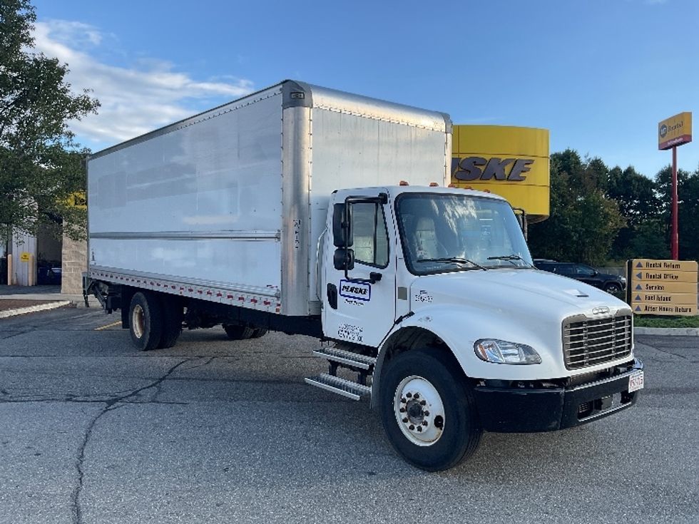 Medium Duty Box Truck-Light and Medium Duty Trucks-Freightliner-2022-M2-Springfield-MA-124,296\n\t\tmiles-$ 75,250 - Image 1
