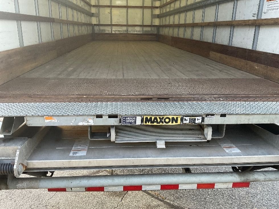 Medium Duty Box Truck-Light and Medium Duty Trucks-Freightliner-2022-M2-Springfield-MA-124,296\n\t\tmiles-$ 75,250 - Image 10