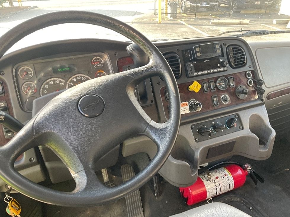 Medium Duty Box Truck-Light and Medium Duty Trucks-Freightliner-2022-M2-Springfield-MA-124,296\n\t\tmiles-$ 75,250 - Image 18