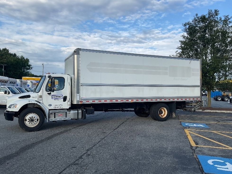 Medium Duty Box Truck-Light and Medium Duty Trucks-Freightliner-2022-M2-Springfield-MA-124,296\n\t\tmiles-$ 75,250 - Image 4