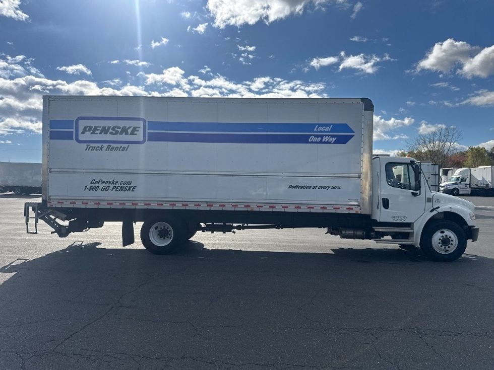 Medium Duty Box Truck-Light and Medium Duty Trucks-Freightliner-2022-M2-Springfield-MA-239,260\n\t\tmiles-$ 45,250 - Image 15