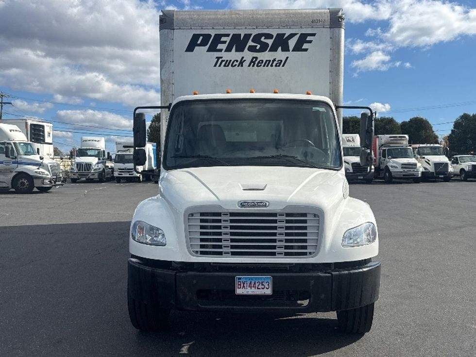 Medium Duty Box Truck-Light and Medium Duty Trucks-Freightliner-2022-M2-Springfield-MA-239,260\n\t\tmiles-$ 45,250 - Image 2