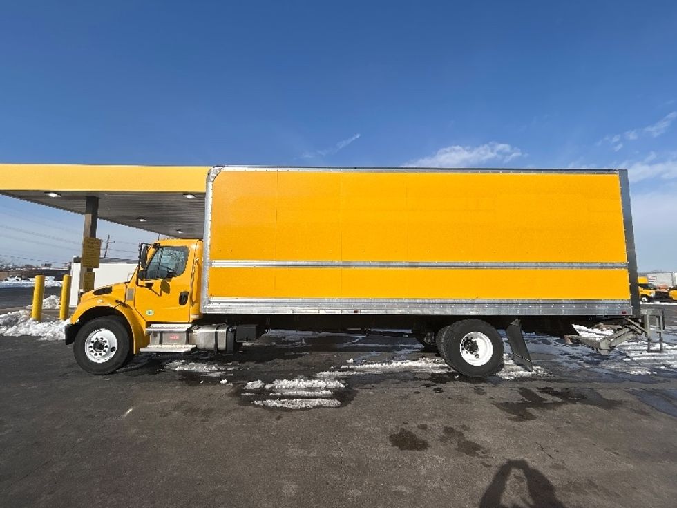Medium Duty Box Truck-Light and Medium Duty Trucks-Freightliner-2022-M2-Springfield-MO-124,598\n\t\tmiles-$ 67,750 - Image 4