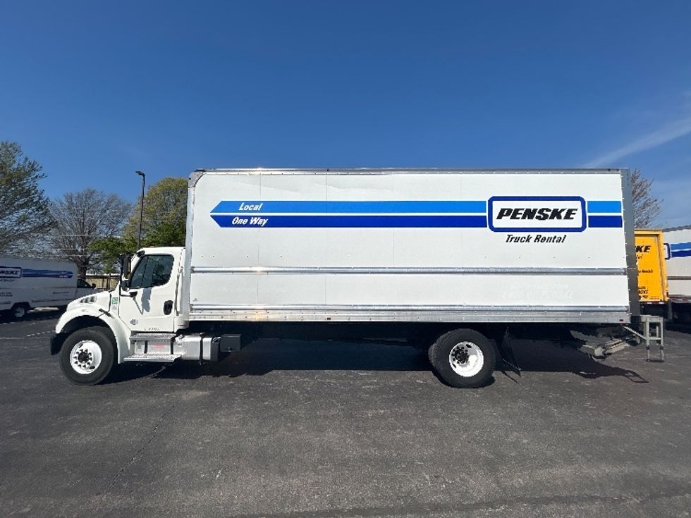 Medium Duty Box Truck-Light and Medium Duty Trucks-Freightliner-2022-M2-Springfield-MO-196,848\n\t\tmiles-$ 52,000 - Image 4